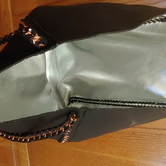 Handbag - Picture 2 of 6